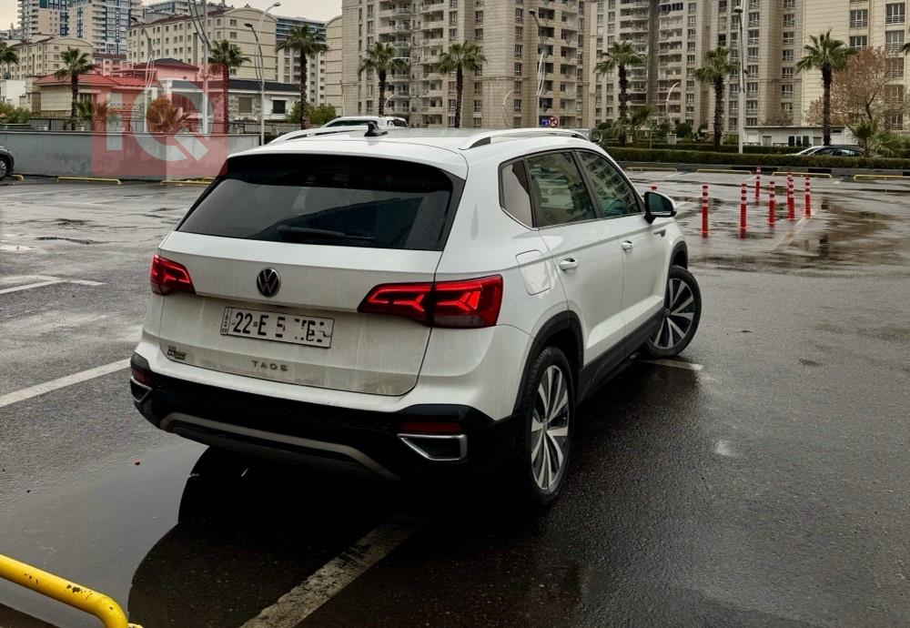 فولكسفاغن تاوس